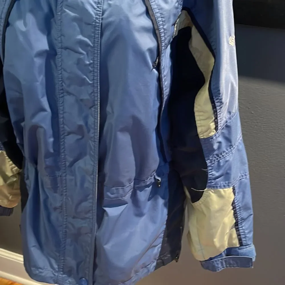 Columbia Fire Ridge blue/navy/light gray zipper/snap front snowboard jacket. Sm